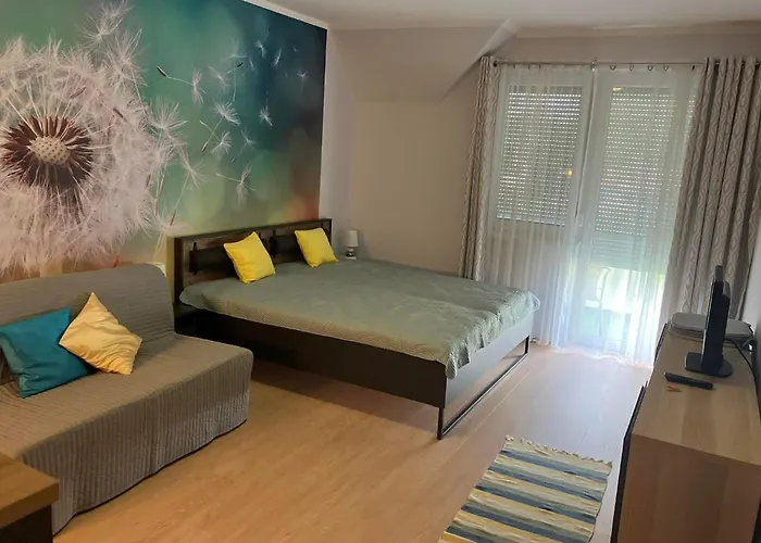 Pitypang Apartman***