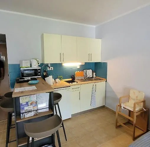 Lägenhet Pitypang Apartman*** *